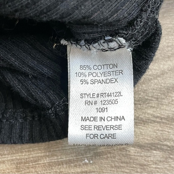 Heart & Hips Black Ribbed Knit Mock Neck Cropped Long Sleeve Sweater Top - Picture 8 of 8